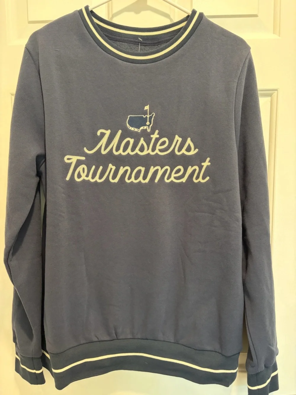 2026 Masters Tournament Embroidered Sweatshirt Navy Size S - Picture 2 of 4